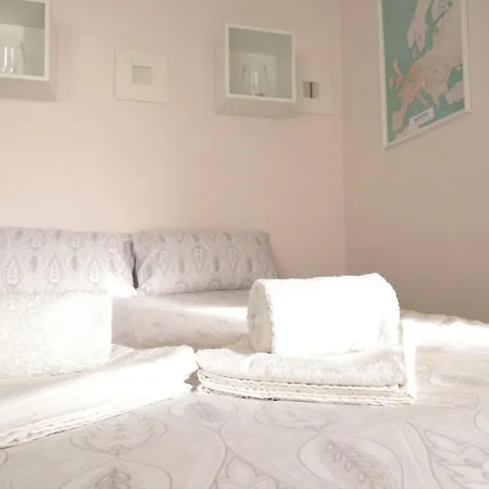 Olilou Rocha By Lovelystay Apartment